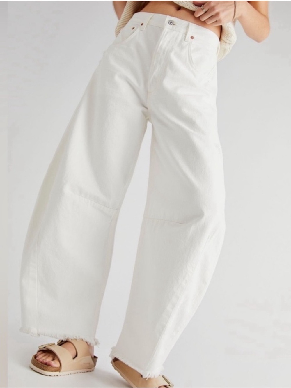 Citizens of Humanity Horseshoe Barrel Leg Denim Jeans in Jicama White 29